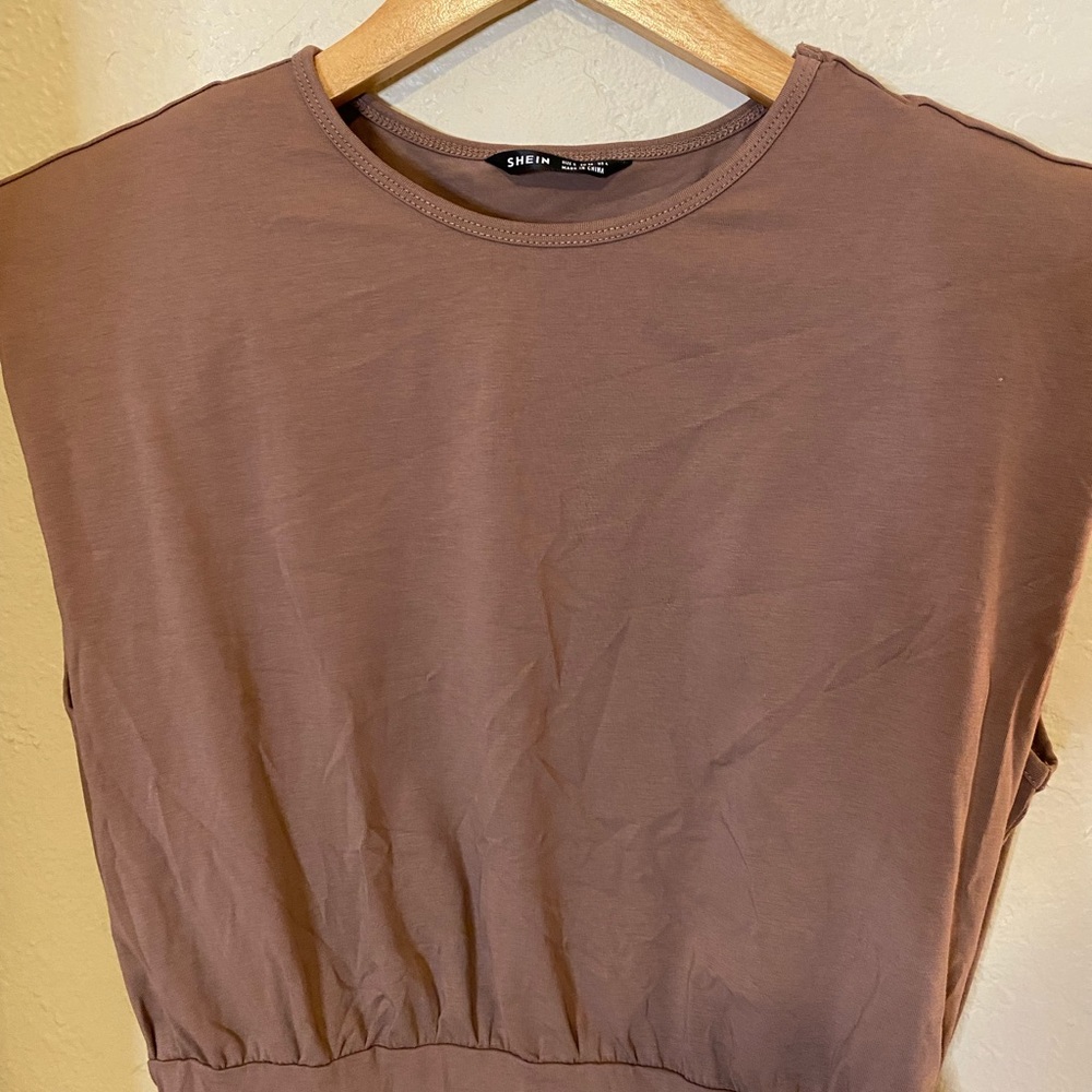 coffee color maternity dress no details has shoulder pads this season's style
